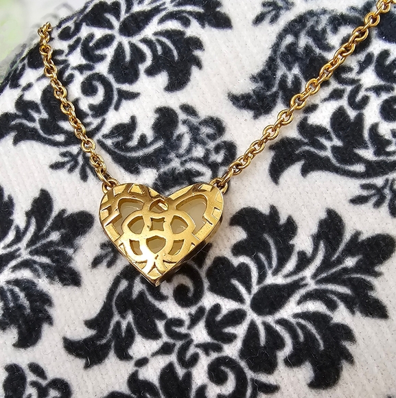 Kendra Scott Gold Heart Necklace & with Jewelry Pouch EUC - Picture 4 of 6